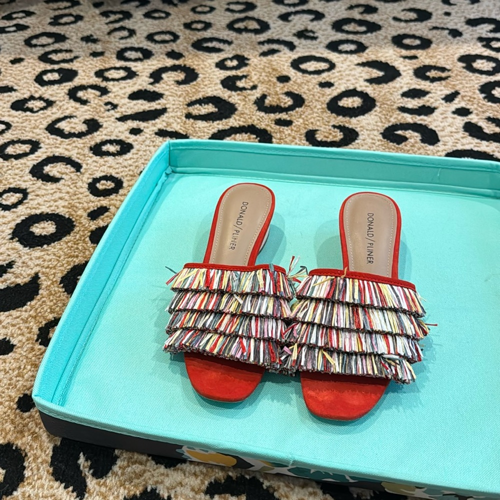 Donald Pliner Red Fringe Sandals size 5